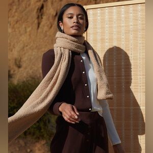 DONNI Mini Sherpa Fleece Beanie & Scarf - camel & gray